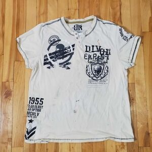 Rare UR Vintage Skulls Y2K Affliction Style Shortsleeve Tee